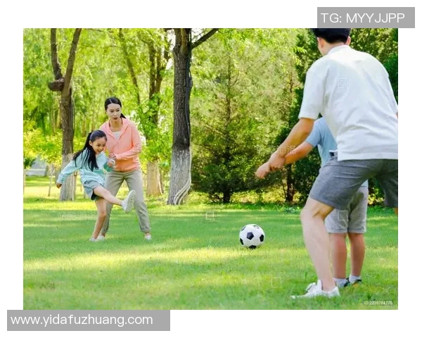 足球明星孩子们的精彩瞬间视频合集展现童趣与运动天赋